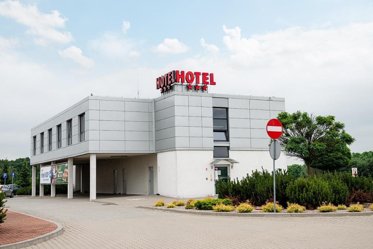 Hotel Police Police Mostowe Extérieur photo